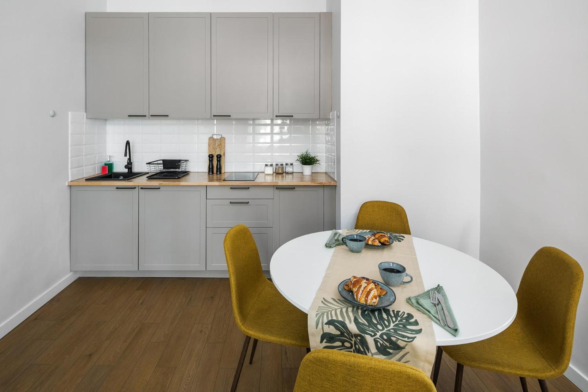 Modern & Cozy Flat - Near To Wawel Castle Appartement Krakau Buitenkant foto