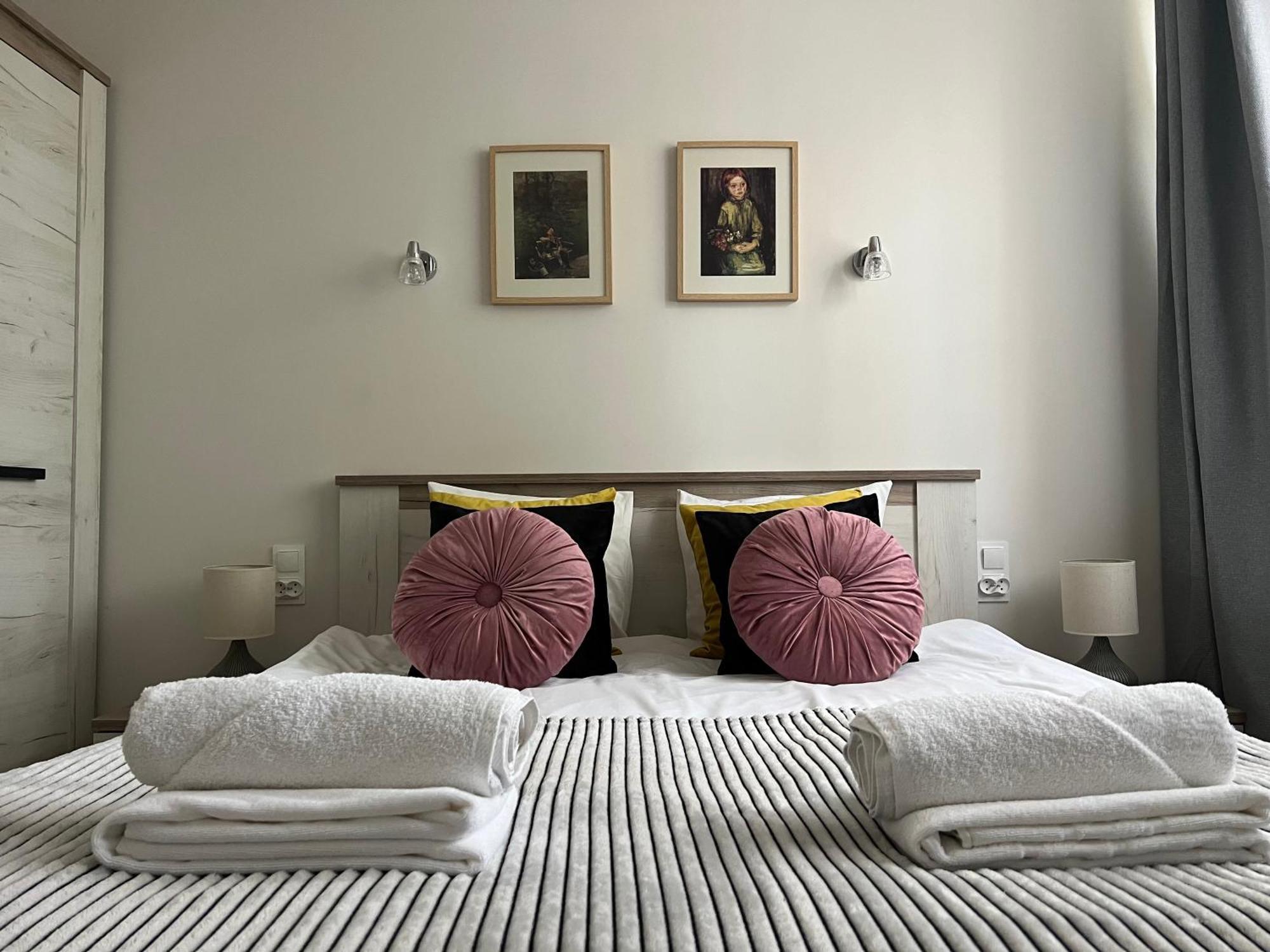 Modern & Cozy Flat - Near To Wawel Castle Appartement Krakau Buitenkant foto